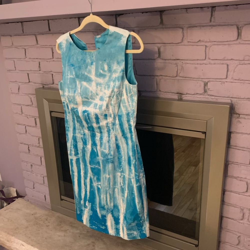Elie Tahari Blue and White Sleeveless Stretch Dress - Picture 7 of 8